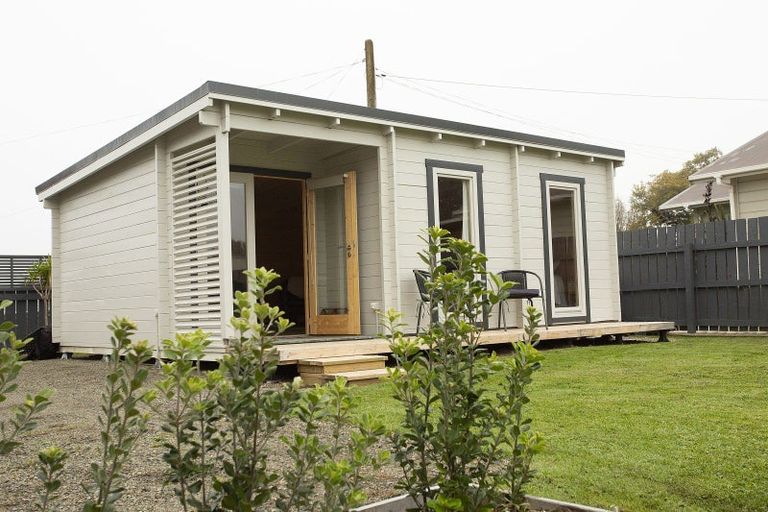 Photo of property in 11 Amelia Street, Woodville, 4920