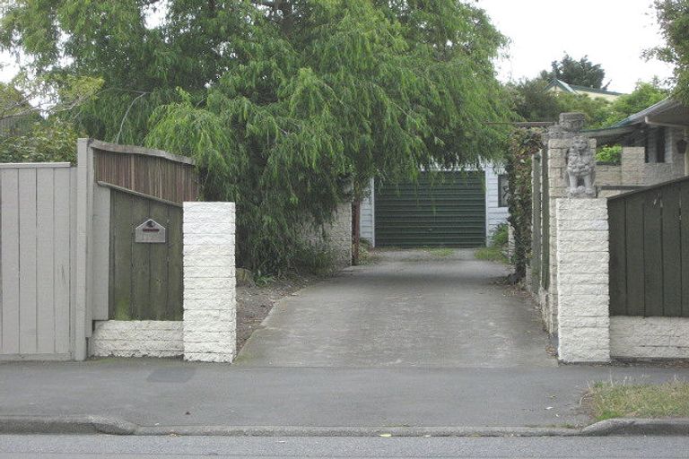 Photo of property in 2/112 Queenspark Drive, Parklands, Christchurch, 8083