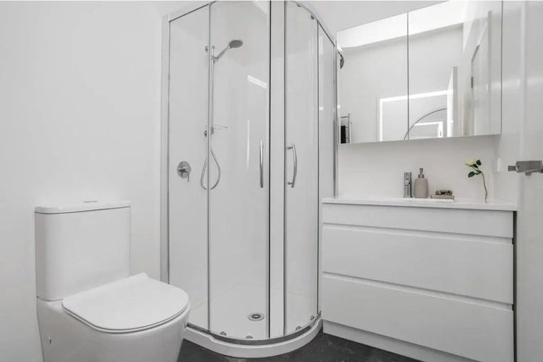 Photo of property in 19 Pukanui Avenue, Totara Park, Auckland, 2019