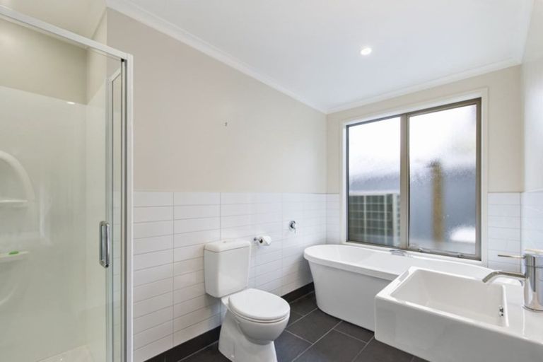 Photo of property in 12 Montgomery Crescent, Kinloch, Taupo, 3377