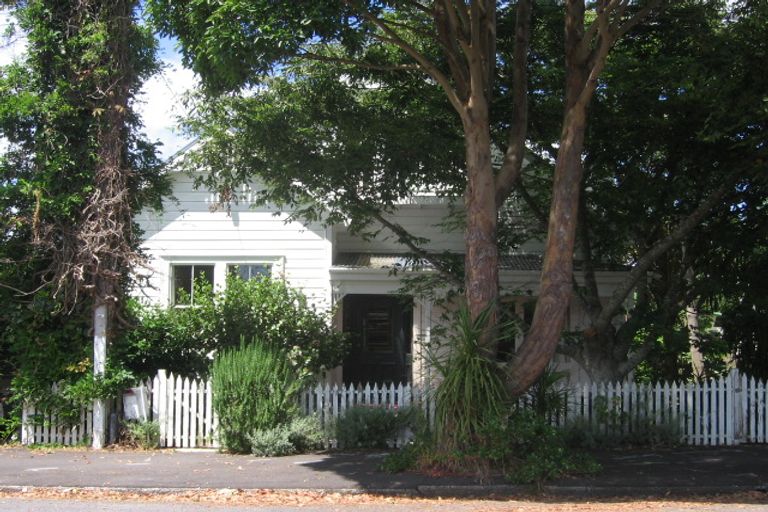 Photo of property in 12 Burgess Road, Devonport, Auckland, 0624