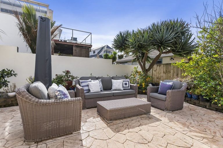 Photo of property in 6b Tui Street, Torbay, Auckland, 0630