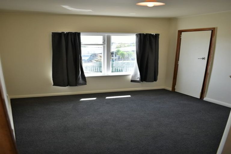 Photo of property in 11 Kauri Street, Levin, 5510