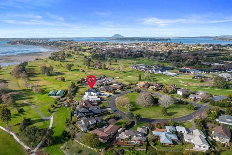 Photo of property in 61 Links View Drive, Omokoroa, 3114