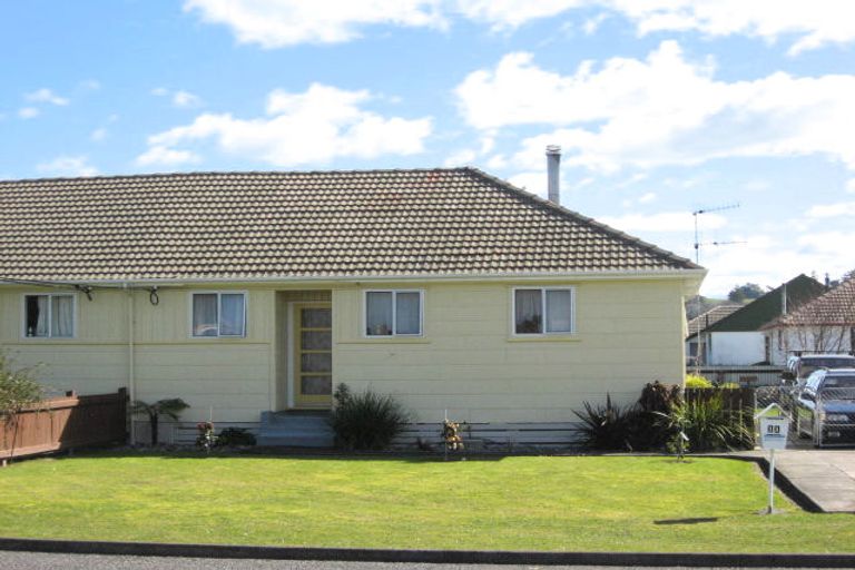 Photo of property in 11 Bennett Street, Waipawa, 4210