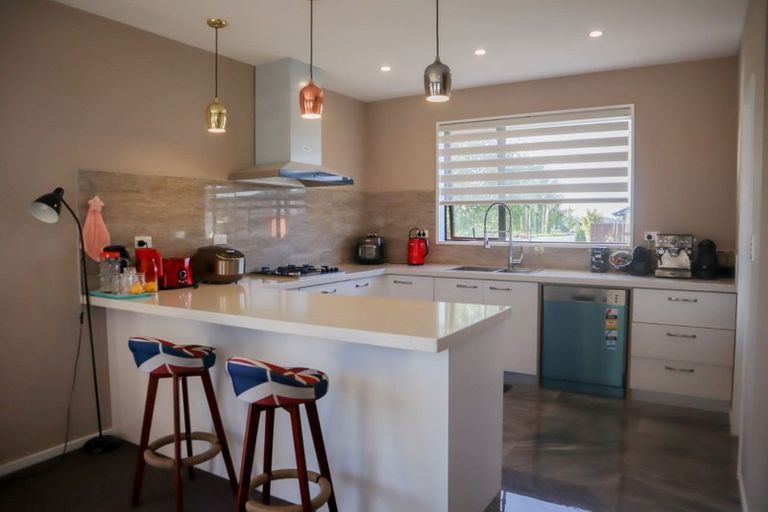 Photo of property in 17 Exeter Lane, Rolleston, 7614