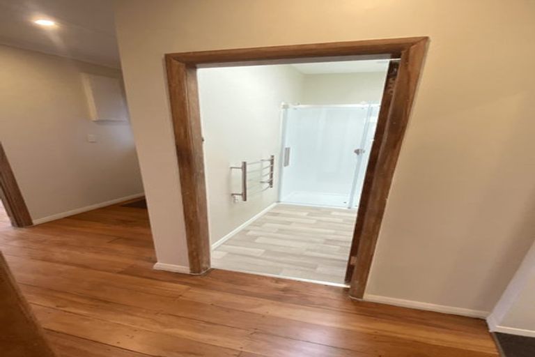 Photo of property in 5 Lonsdale Crescent, Rongotai, Wellington, 6022