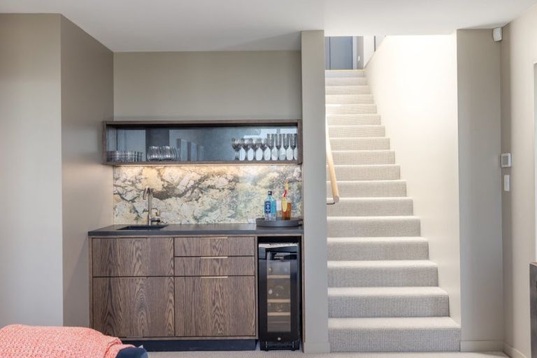 Photo of property in 37 Mount Pleasant Road, Mount Pleasant, Christchurch, 8081