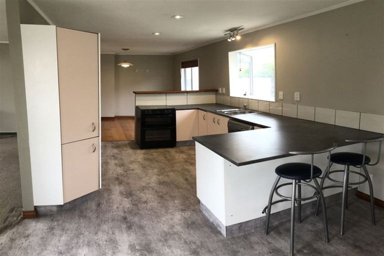 Photo of property in 26 Glen Road, Stokes Valley, Lower Hutt, 5019