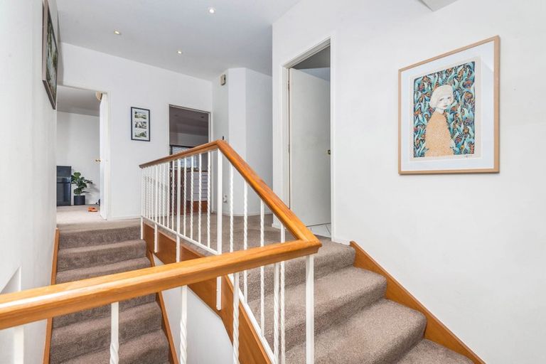 Photo of property in 32a Izard Road, Khandallah, Wellington, 6035