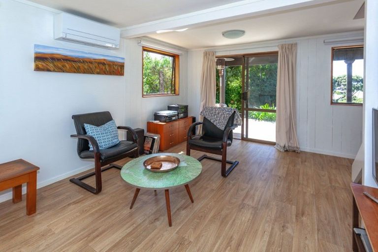 Photo of property in 232 Russell Bruce Place, Onemana, Whangamata, 3691