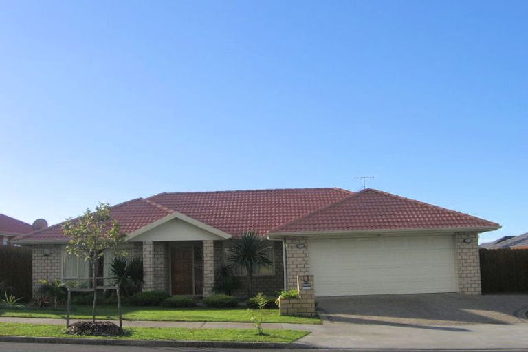 Photo of property in 26 Craigavon Drive, East Tamaki, Auckland, 2013