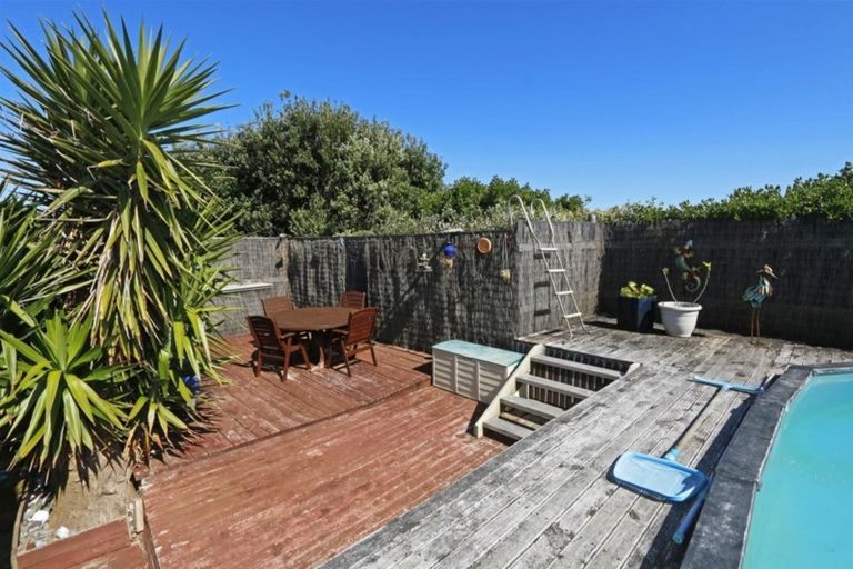 Photo of property in 202 Tasman Street, Opunake, 4616