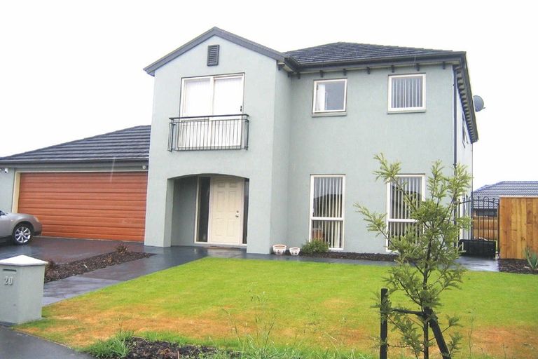 Photo of property in 20 Linkwater Way, Parklands, Christchurch, 8083
