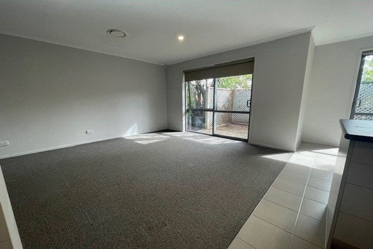 Photo of property in 7 South Street, Papakura, 2110