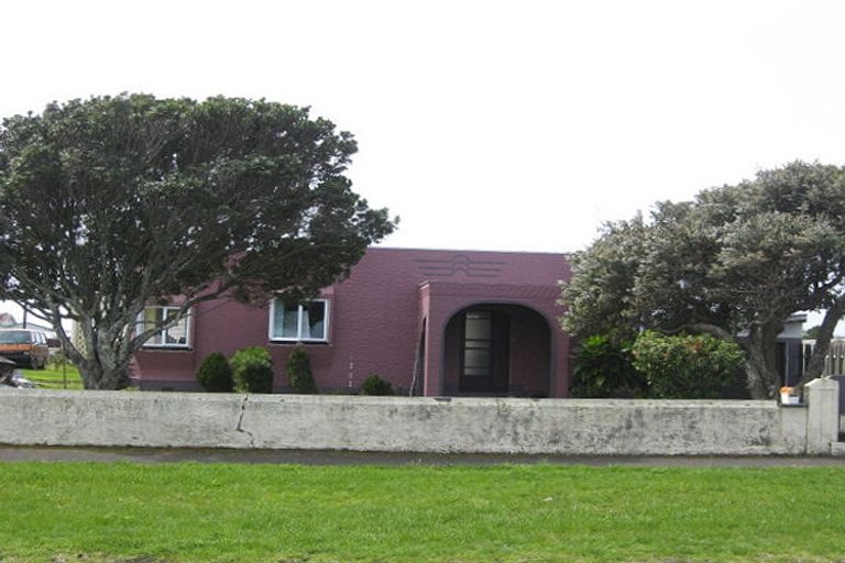 Photo of property in 72 Leslie Street, Waitara, 4320