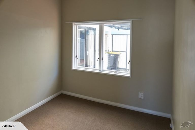 Photo of property in 40 Derwent Street, Island Bay, Wellington, 6023