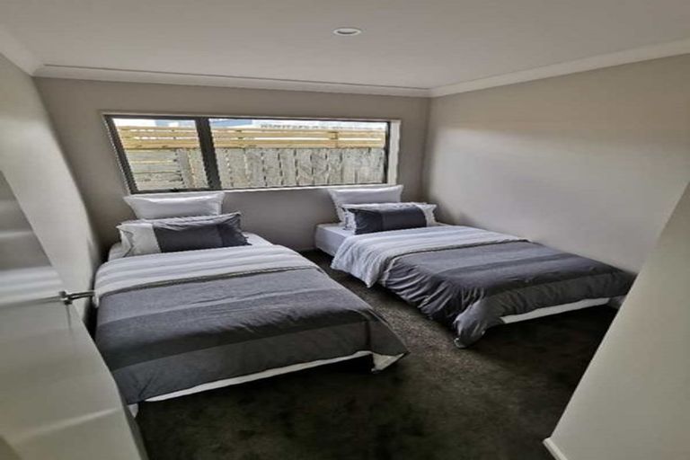 Photo of property in 2 Mandel Mews, Waiwhetu, Lower Hutt, 5010