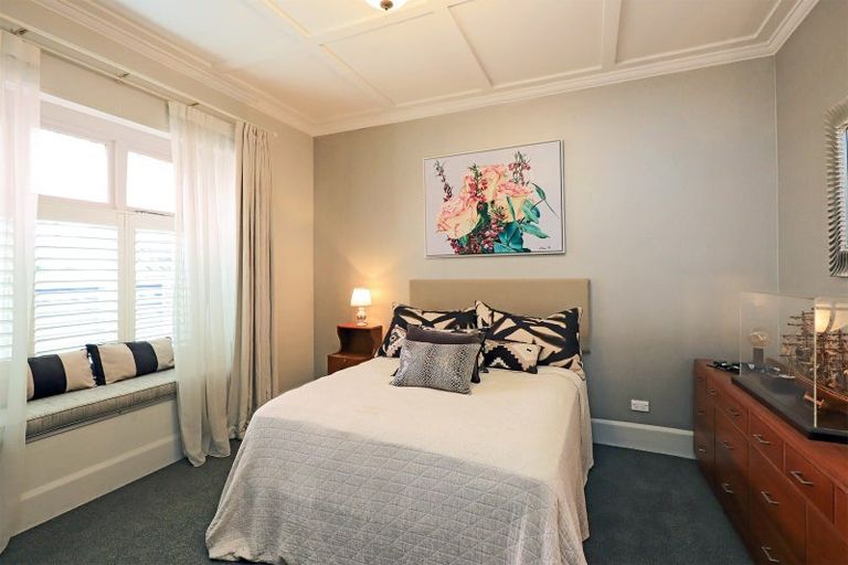 Photo of property in 47 Vigor Brown Street, Napier South, Napier, 4110