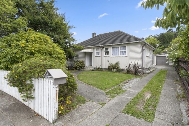 Photo of property in 13 Harris Street, Naenae, Lower Hutt, 5011