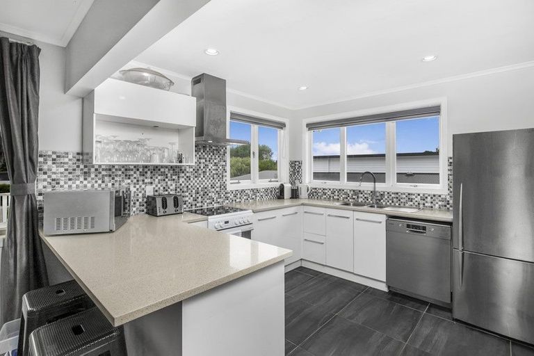 Photo of property in 24 Mareretu Avenue, Patumahoe, Pukekohe, 2679