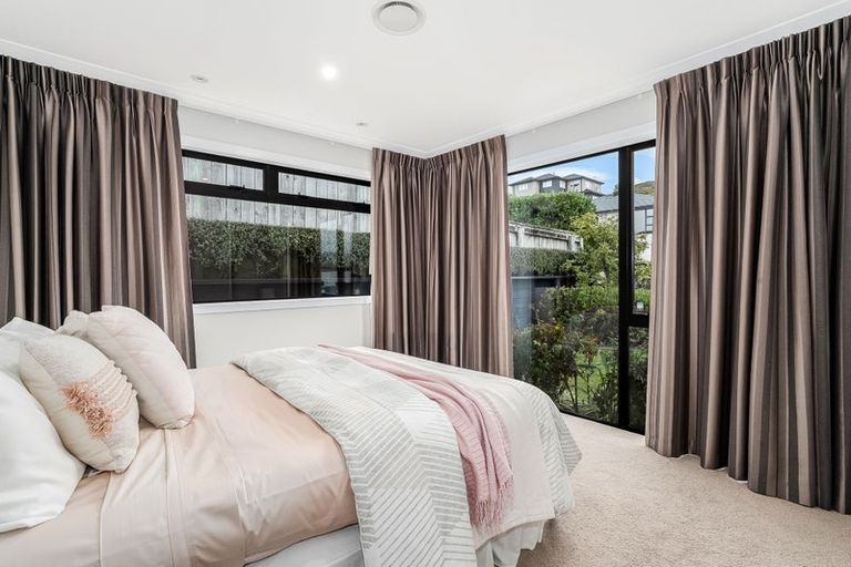 Photo of property in 14 Wangapeka Way, Aotea, Porirua, 5024