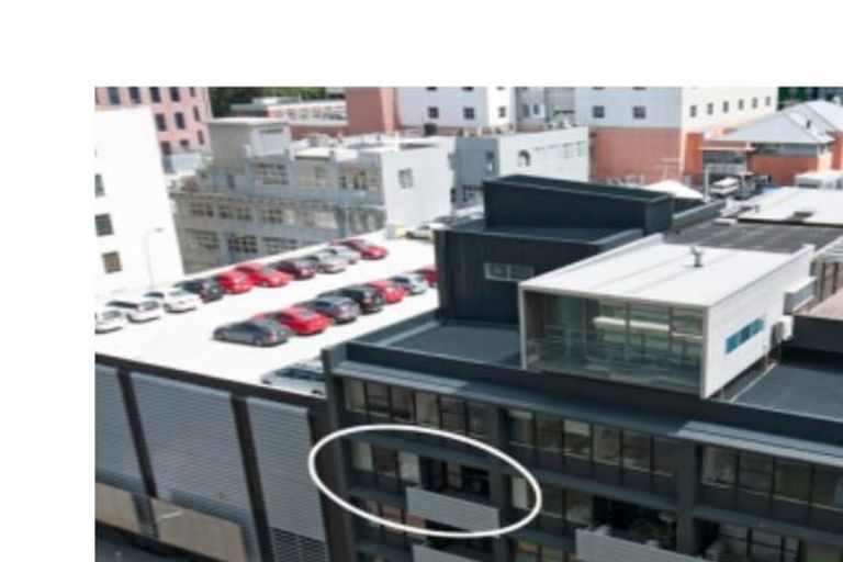 Photo of property in Gerondis Bldg Apartments, 401/60 Willis Street, Wellington Central, Wellington, 6011