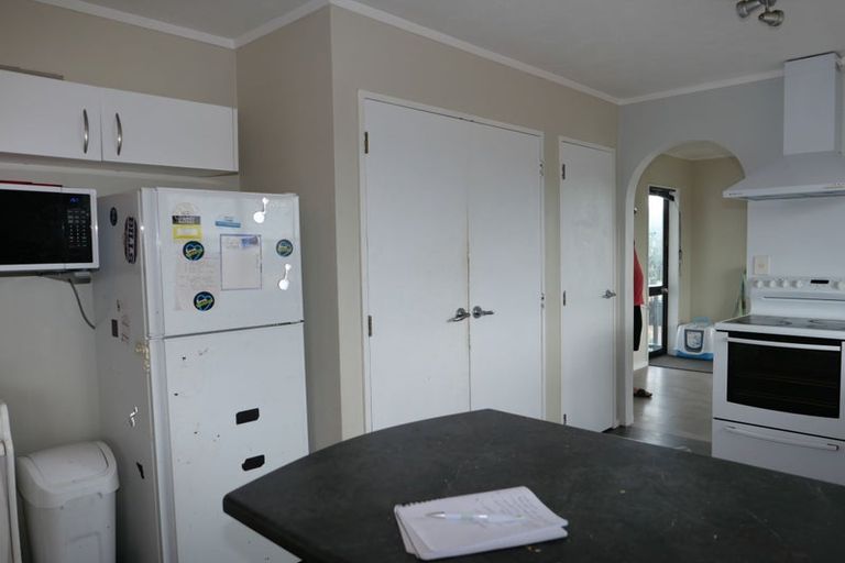 Photo of property in 8 Olive Terrace, Paraparaumu Beach, Paraparaumu, 5032