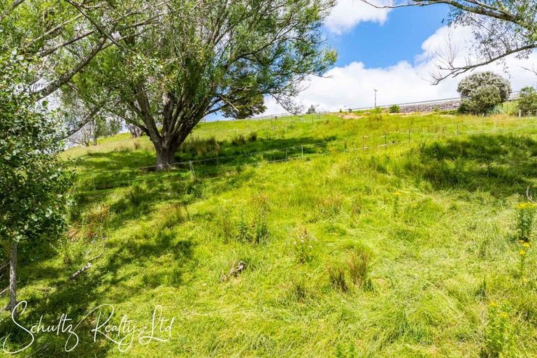 Photo of property in 16 Nikau Lane, Maungaturoto, 0520