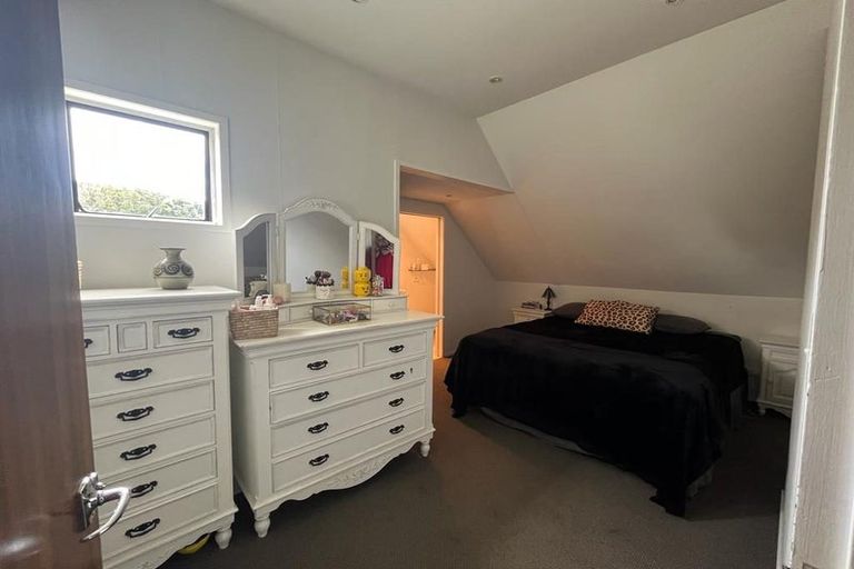 Photo of property in 34 Ellesmere Crescent, Pakuranga Heights, Auckland, 2010