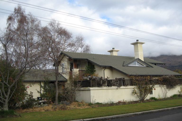 Photo of property in 48 Winders Street, Wanaka, 9305