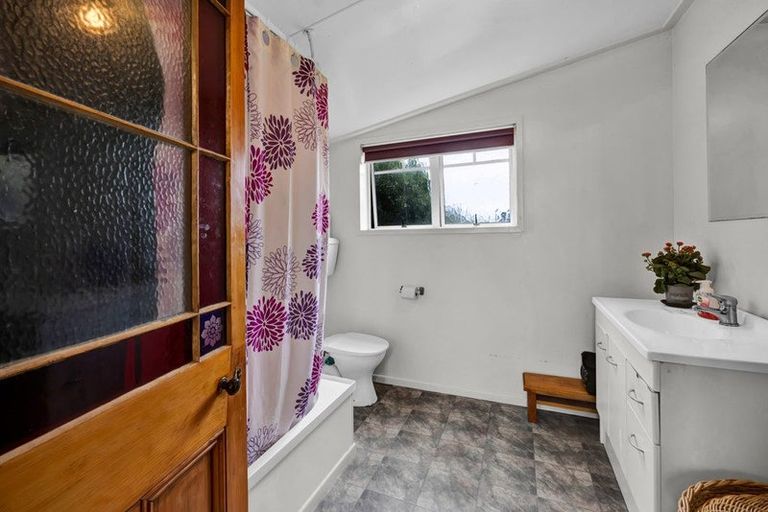 Photo of property in 54 Ngatai Street, Manaia, 4612