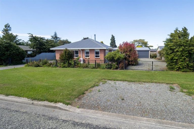 Photo of property in 32 Rolleston Street, Rakaia, 7710