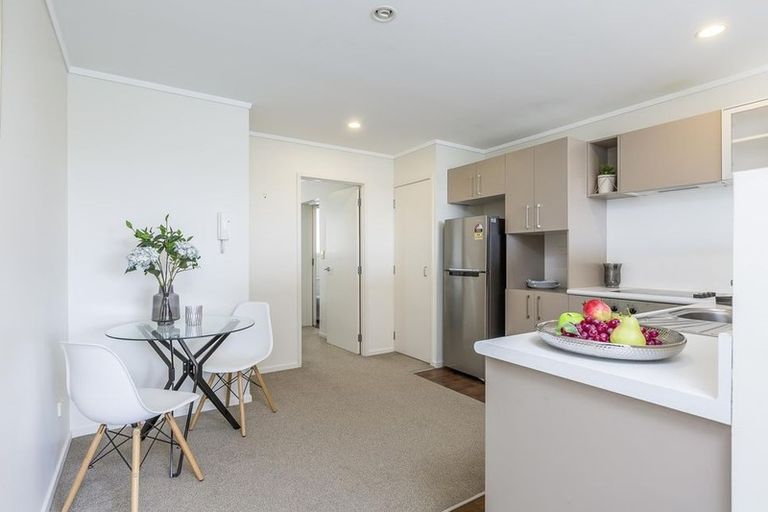 Photo of property in 325/26 Morningside Drive, Morningside, Auckland, 1025