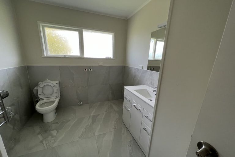 Photo of property in 96 Glamorgan Drive, Torbay, Auckland, 0630
