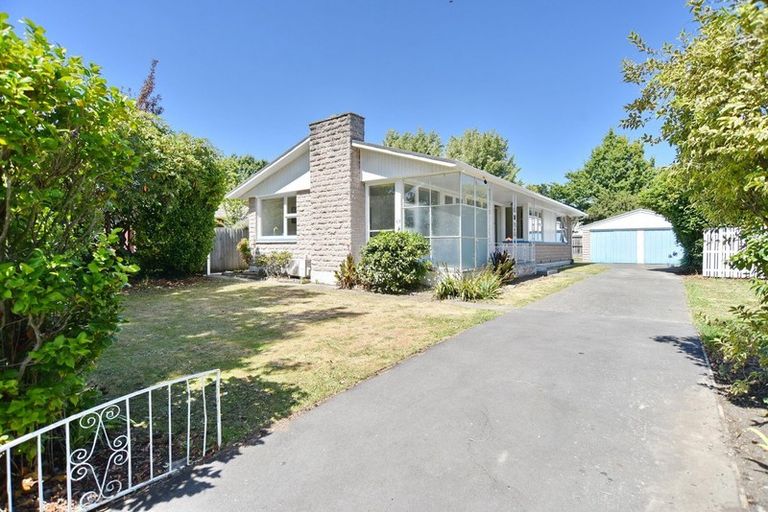 Photo of property in 63 Woodbury Street, Russley, Christchurch, 8042