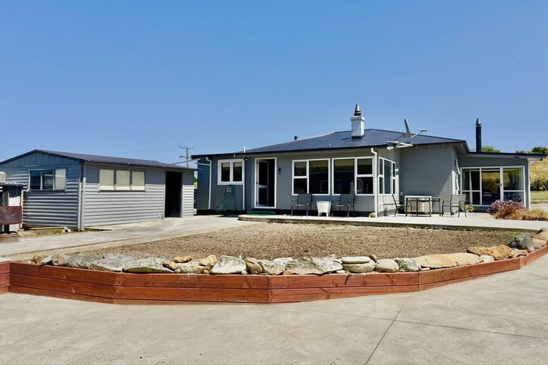 Photo of property in 105 Beach Road, Awamoa, Oamaru, 9495