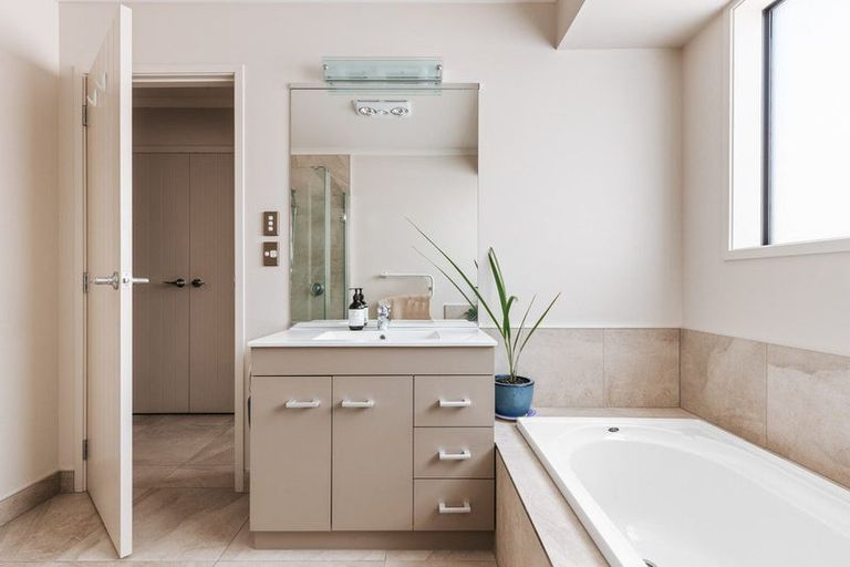 Photo of property in 35 Holyoake Terrace, Omokoroa, 3114