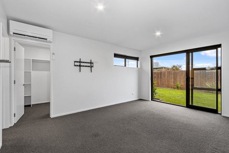 Photo of property in 17 Catchpole Place, Woodend, 7610