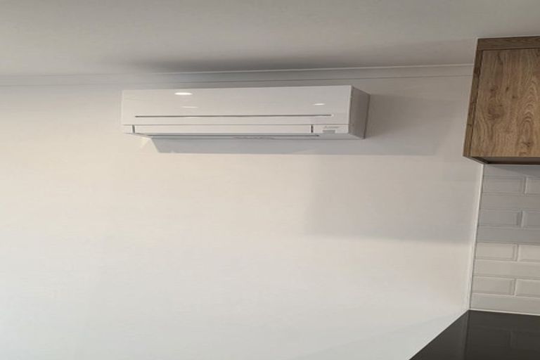 Photo of property in 3 Joseph Bolton Crescent, Wallaceville, Upper Hutt, 5018