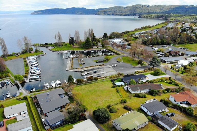 Photo of property in 44 Marina Terrace, Kinloch, Taupo, 3377