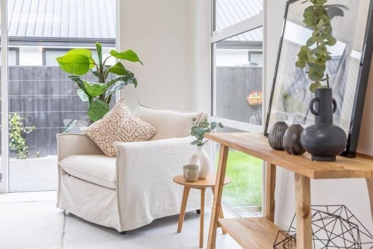 Photo of property in 23 Irvines Track, Halswell, Christchurch, 8025