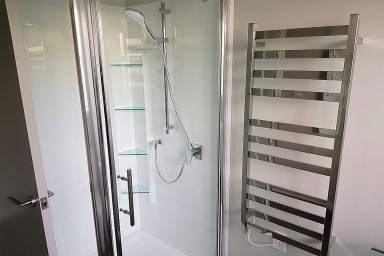 Photo of property in 98 Melbourne Street, South Dunedin, Dunedin, 9012