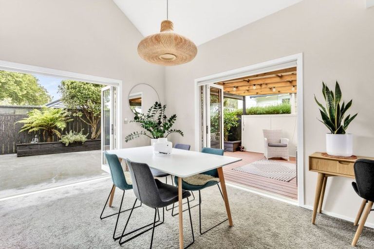 Photo of property in 29a Clare Street, Cambridge, 3434