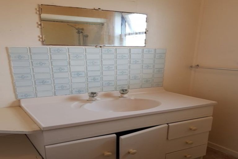 Photo of property in 382a Hibiscus Coast Highway, Orewa, 0931