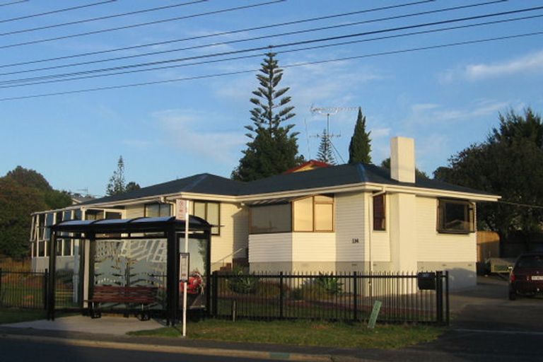 Photo of property in 214 Archers Road, Glenfield, Auckland, 0629