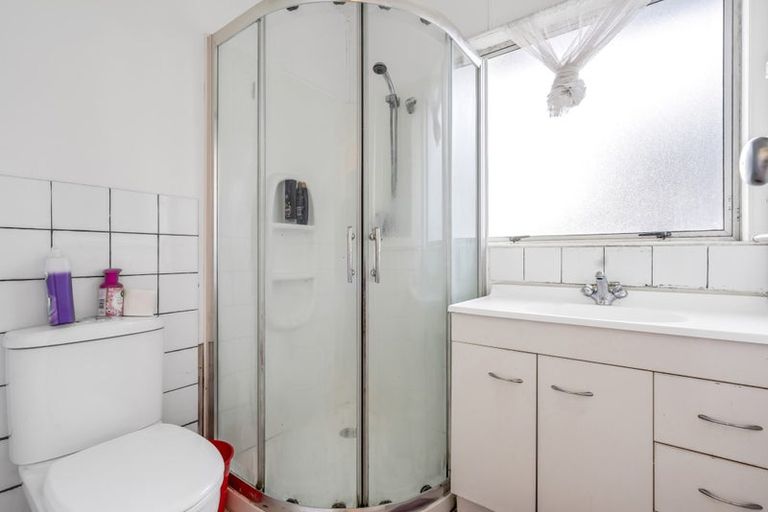 Photo of property in 16 Garus Avenue, Mangere East, Auckland, 2024