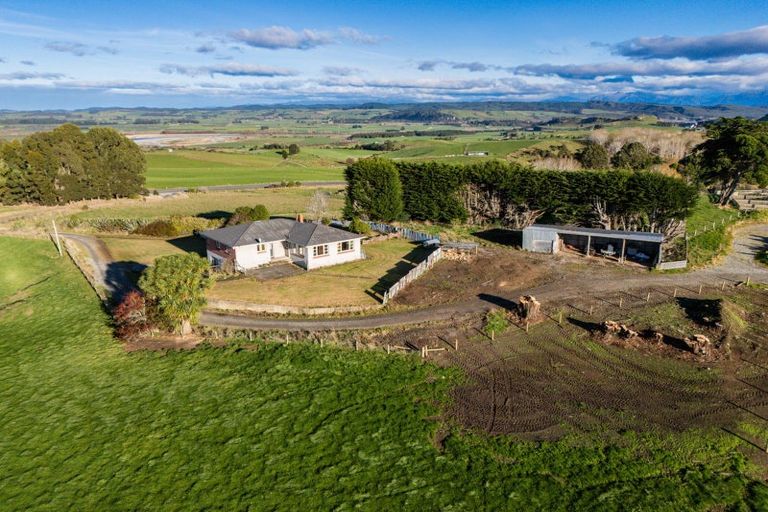 Photo of property in 2608 Ohai Clifden Highway, Eastern Bush, Otautau, 9682