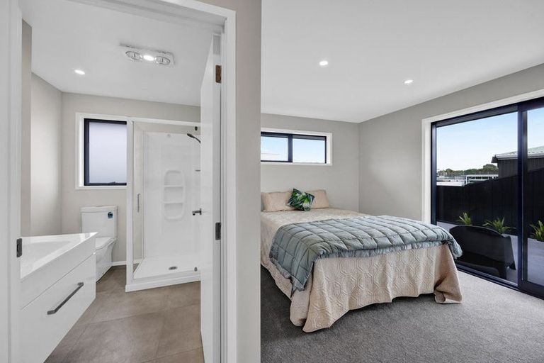 Photo of property in 63b Collins Street, Hawera, 4610