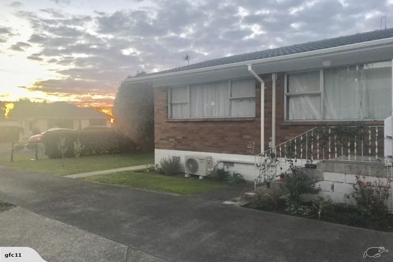 Photo of property in 1/5 Prictor Street, Papakura, 2110
